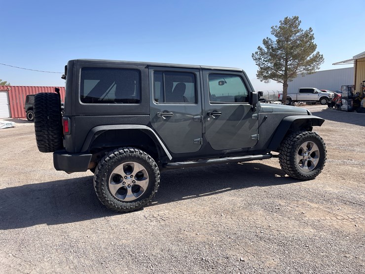 2014-jeep-wrangler-image-6