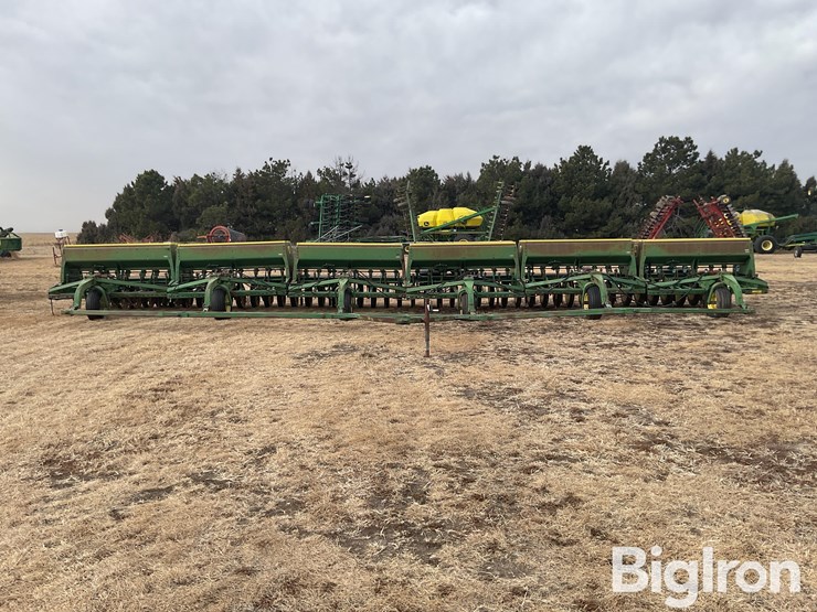 john-deere-9300-image-2