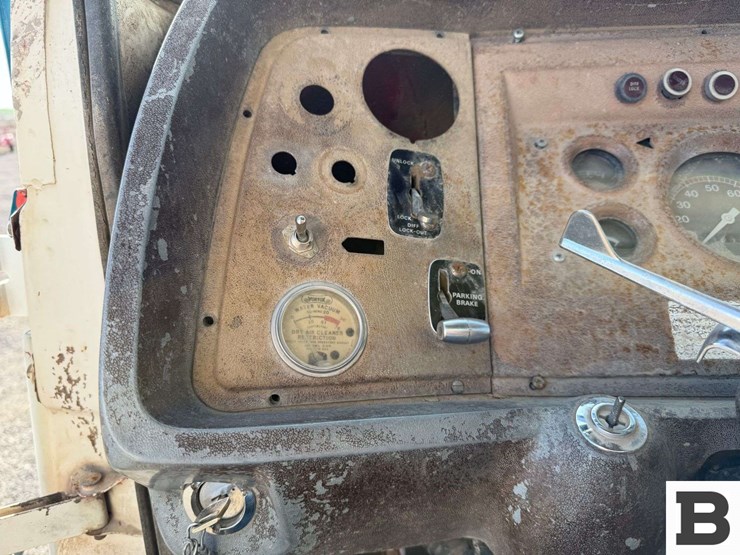 1981-ford-lt8000-image-58