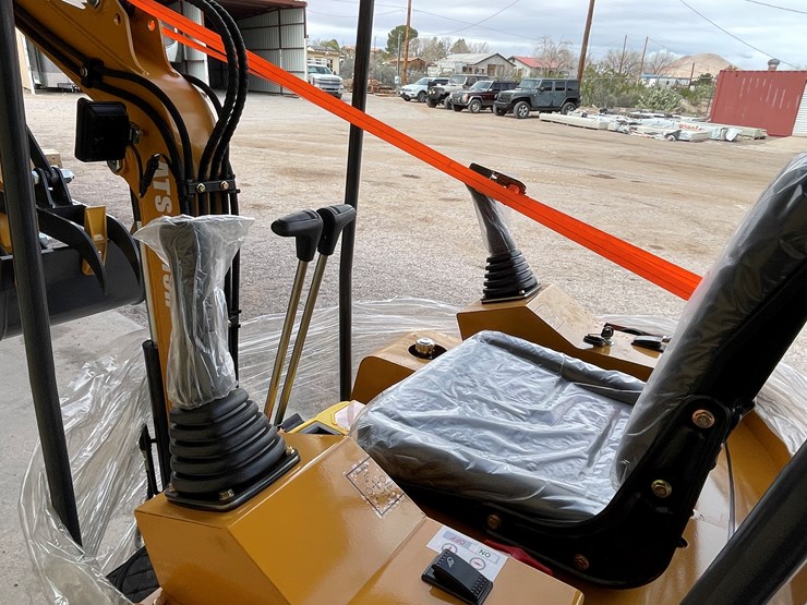 #4307-•-unused-2026-rt12r-mini-excavator-image-5