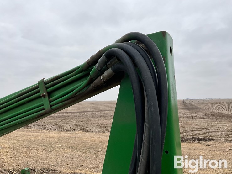 john-deere-158-image-15