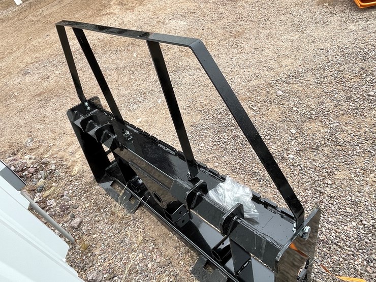 #4372-•-unused-2026-wolverine-pallet-fork-frame-attachment-image-10