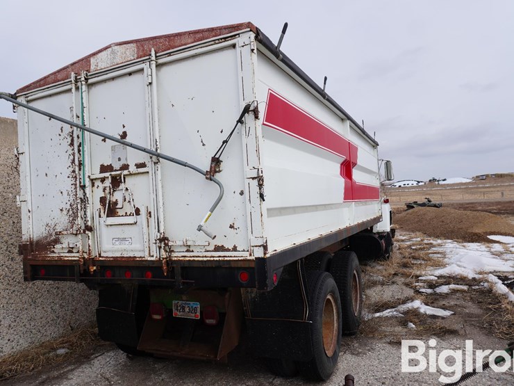 1982-ford-ln800-image-5