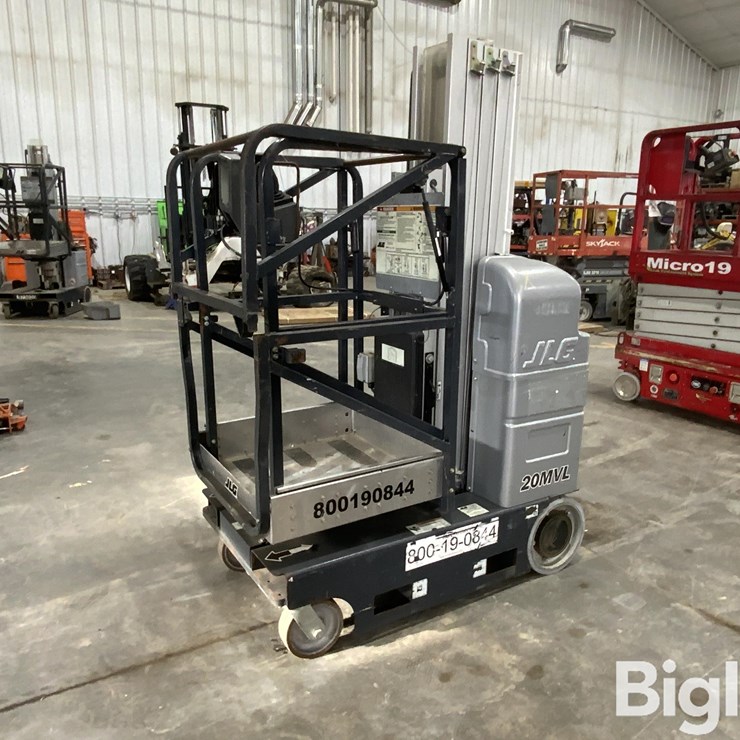 2018 JLG 20MVL
