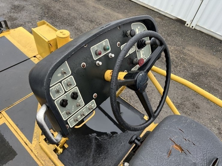 2005-caterpillar-ap-655c-image-13