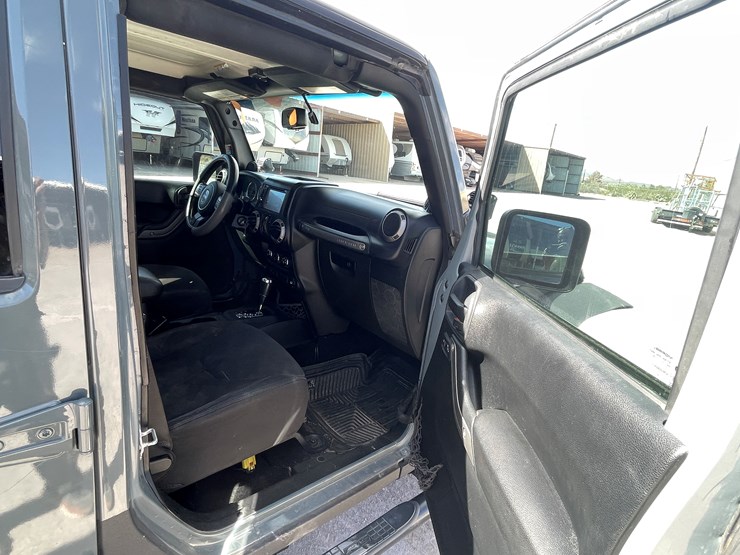 2014-jeep-wrangler-image-67