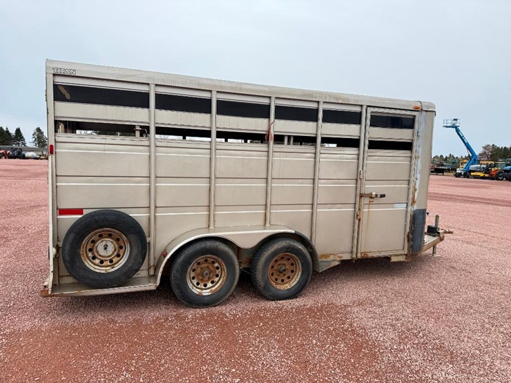 titan-trailer-image-4