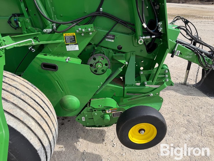 2023-john-deere-560m-image-9