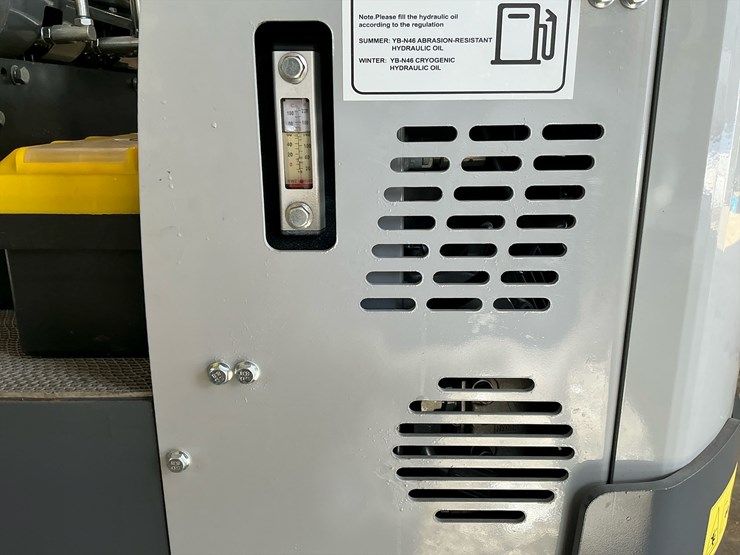 #1210-•-ats-d12r-mini-excavator-image-15