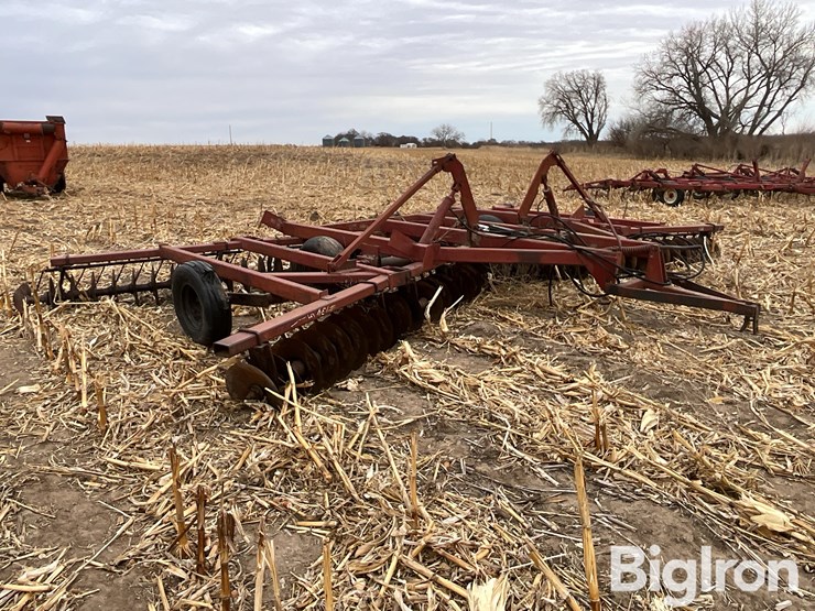 international-490-image-3