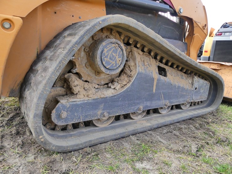 2015-case-tr320-image-6