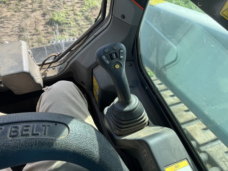 2023-bobcat-t86-image-12