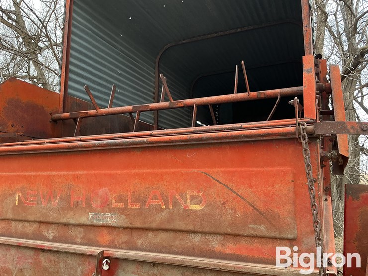 new-holland-83788-forage-wagon-image-16