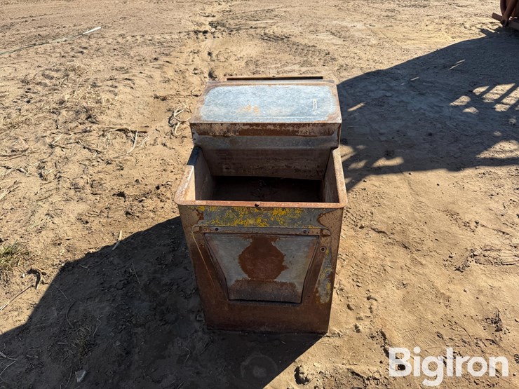 ritchie-steel-livestock-waterer-image-2