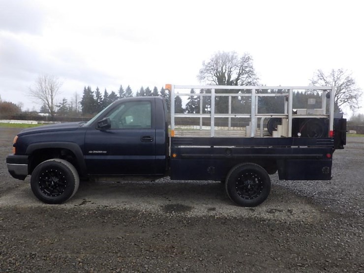 2006-chevrolet-silverado-2500hd-image-8