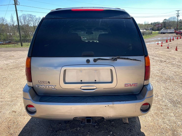2003-gmc-envoy-image-6
