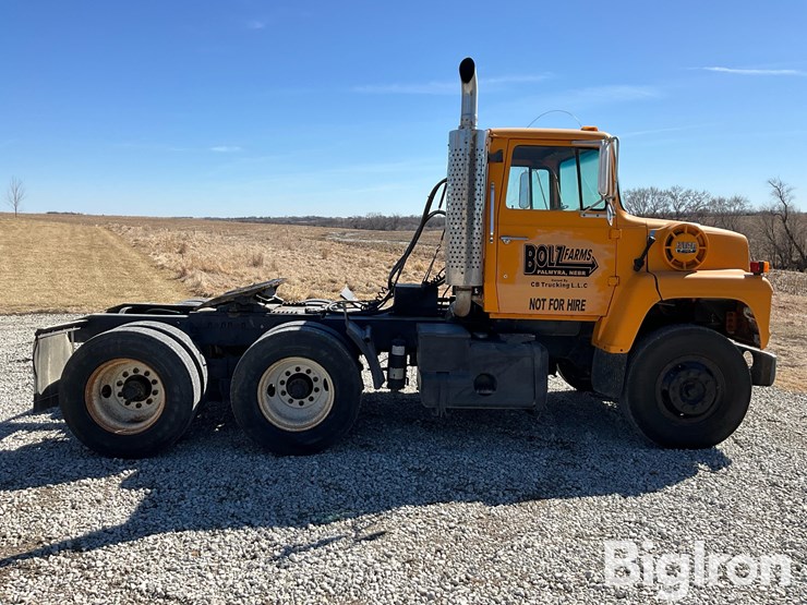 1982-ford-lnt9000-image-4