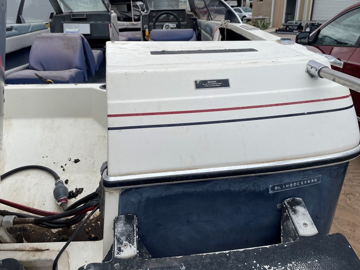 #4331-•-bayliner-boat-and-trailer-(titles-in-delay)-image-11