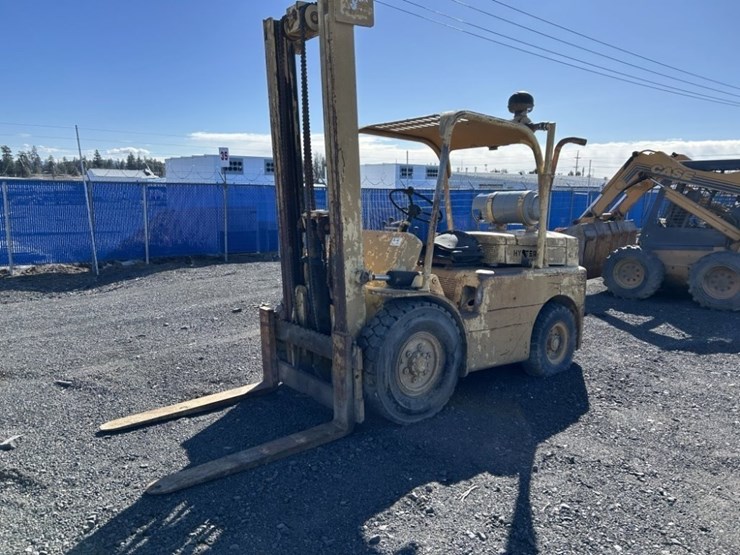 hyster-forklift-image-1