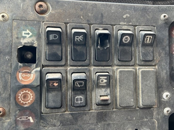 2007-caterpillar-ad55-image-24