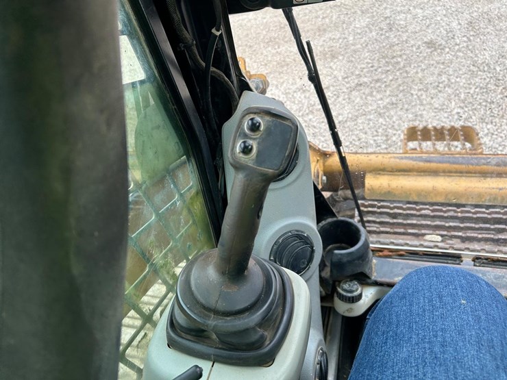 caterpillar-277c-image-25