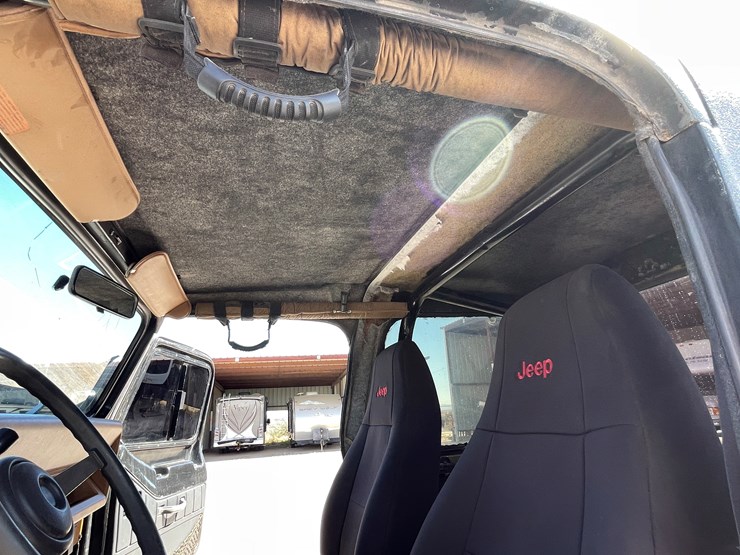 1994-jeep-wrangler-image-26