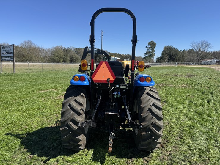 2022-new-holland-boomer-45-image-8