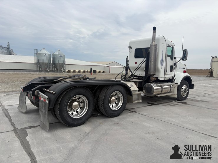 2009-kenworth-t800-image-5