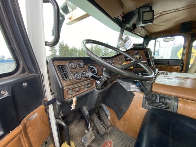 1993-vactor-2100-image-18