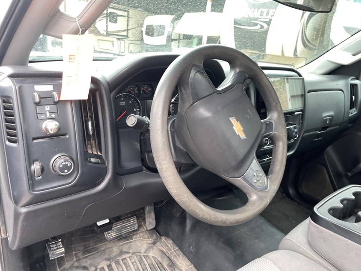 2015-chevrolet-silverado-2500-image-51