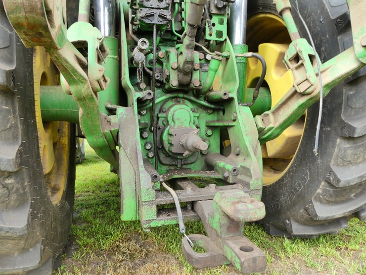 john-deere-8330-image-6