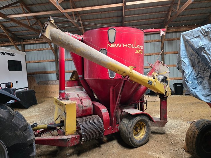 new-holland-355-image-1