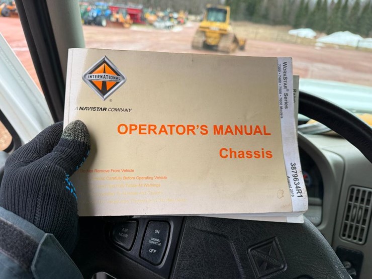 international-7600-image-70