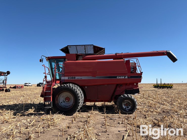 2000-case-ih-2388-image-8