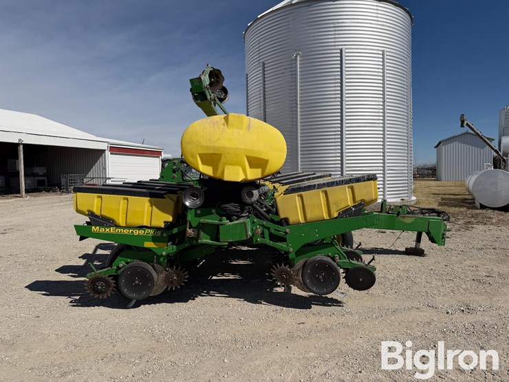 john-deere-1760-image-4