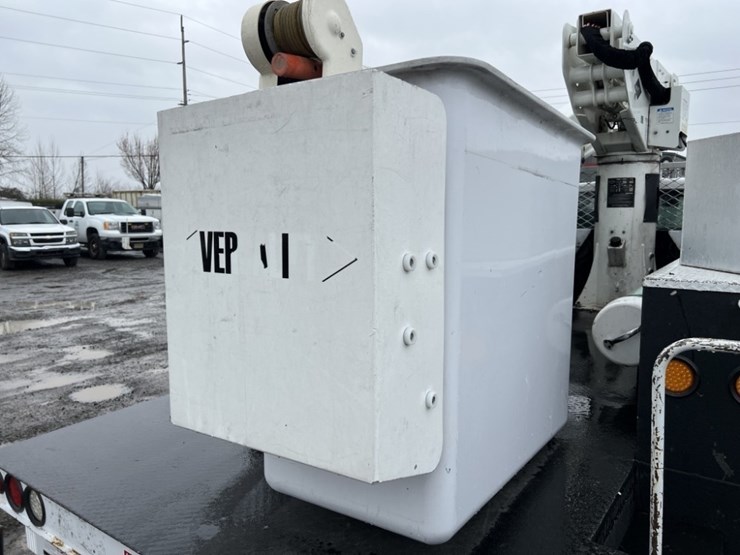 2012-ford-f550-image-19