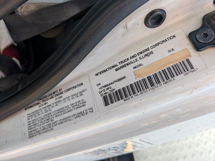 2006-international-durastar-4300-image-28
