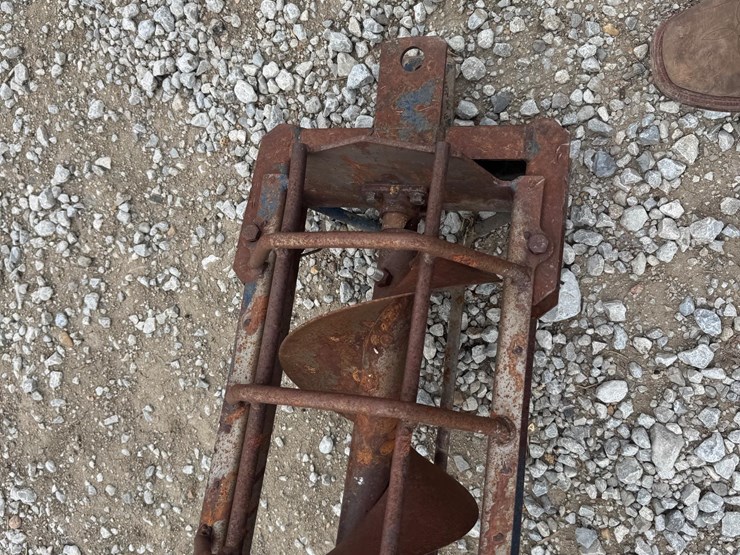 harvest-international-t1032-image-11