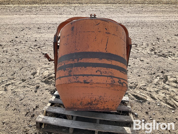 big-red-cement-mixer-image-2