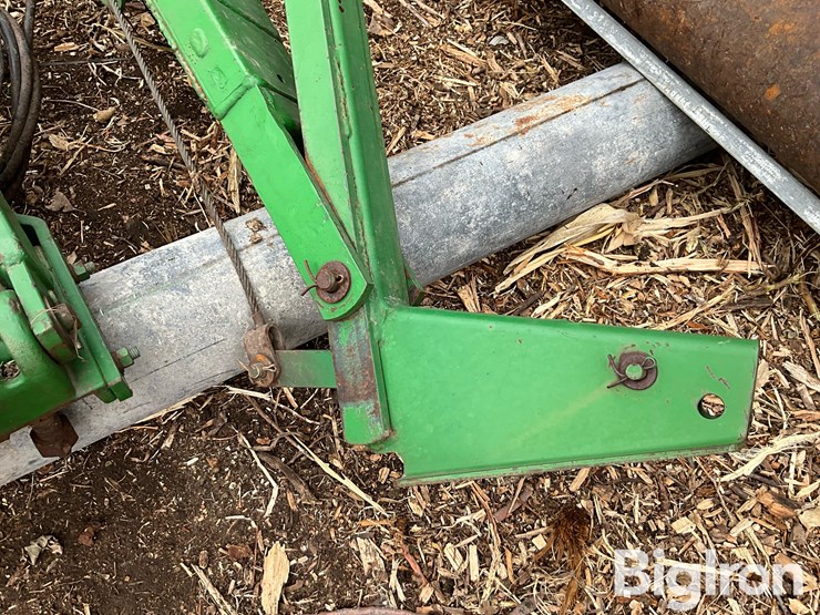 john-deere-8-image-18