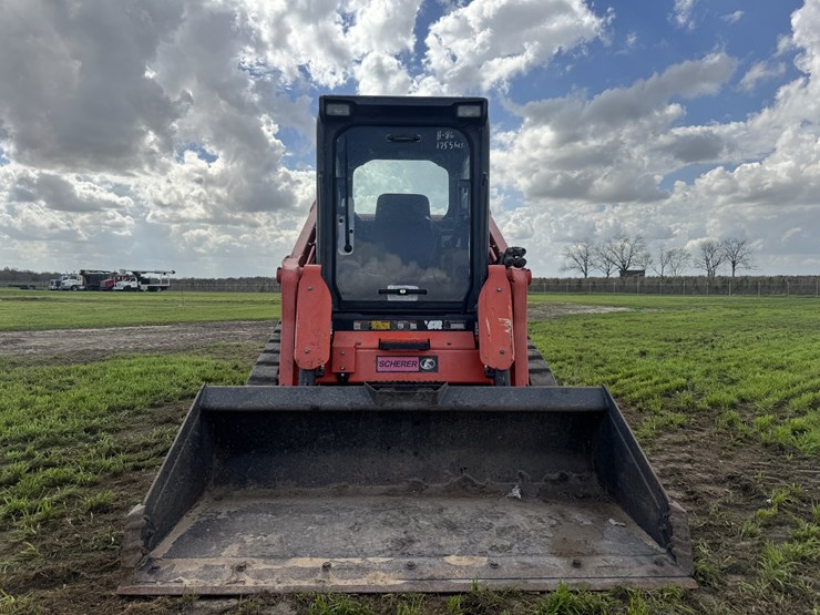 kubota-svl75-2-image-8