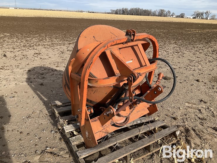 big-red-cement-mixer-image-7