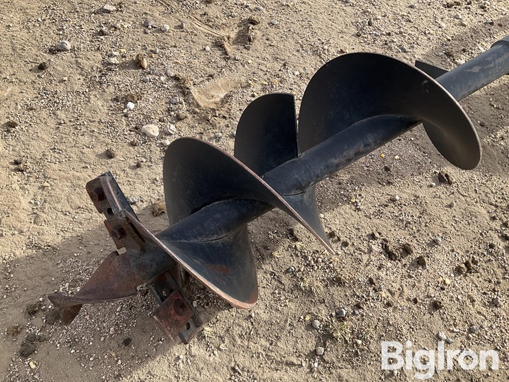 3-pt-540-pto-driven-post-auger-image-15