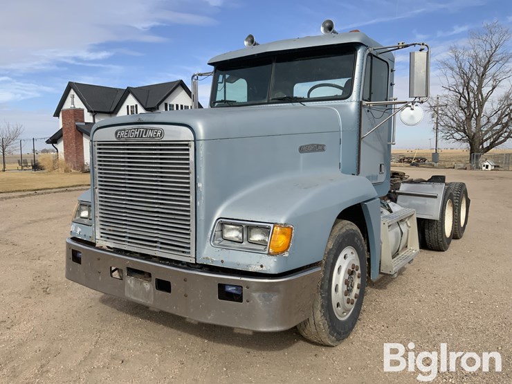 1990-freightliner-fld120-image-12