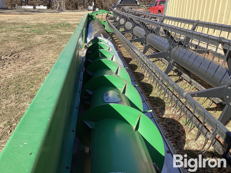 2005-john-deere-635f-image-18