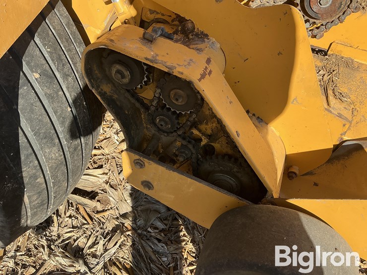 2012-vermeer-605-image-19