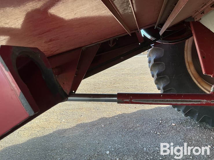 2004-case-ih-2388-image-17