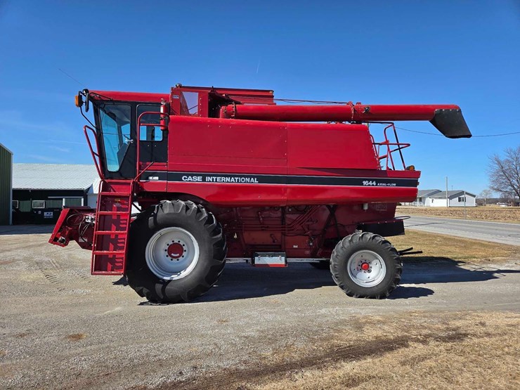case-ih-1644-image-22