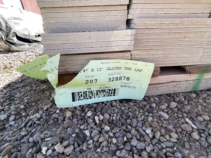 #4338-•-(appx.-150-pieces)-allura-6-¼"-primed-fiber-cement-traditional-cedar-siding-image-12