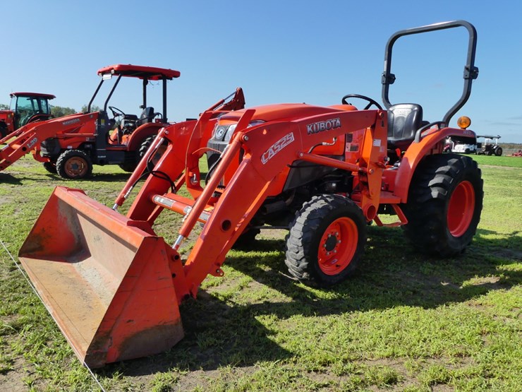 2017-kubota-l3901-image-2